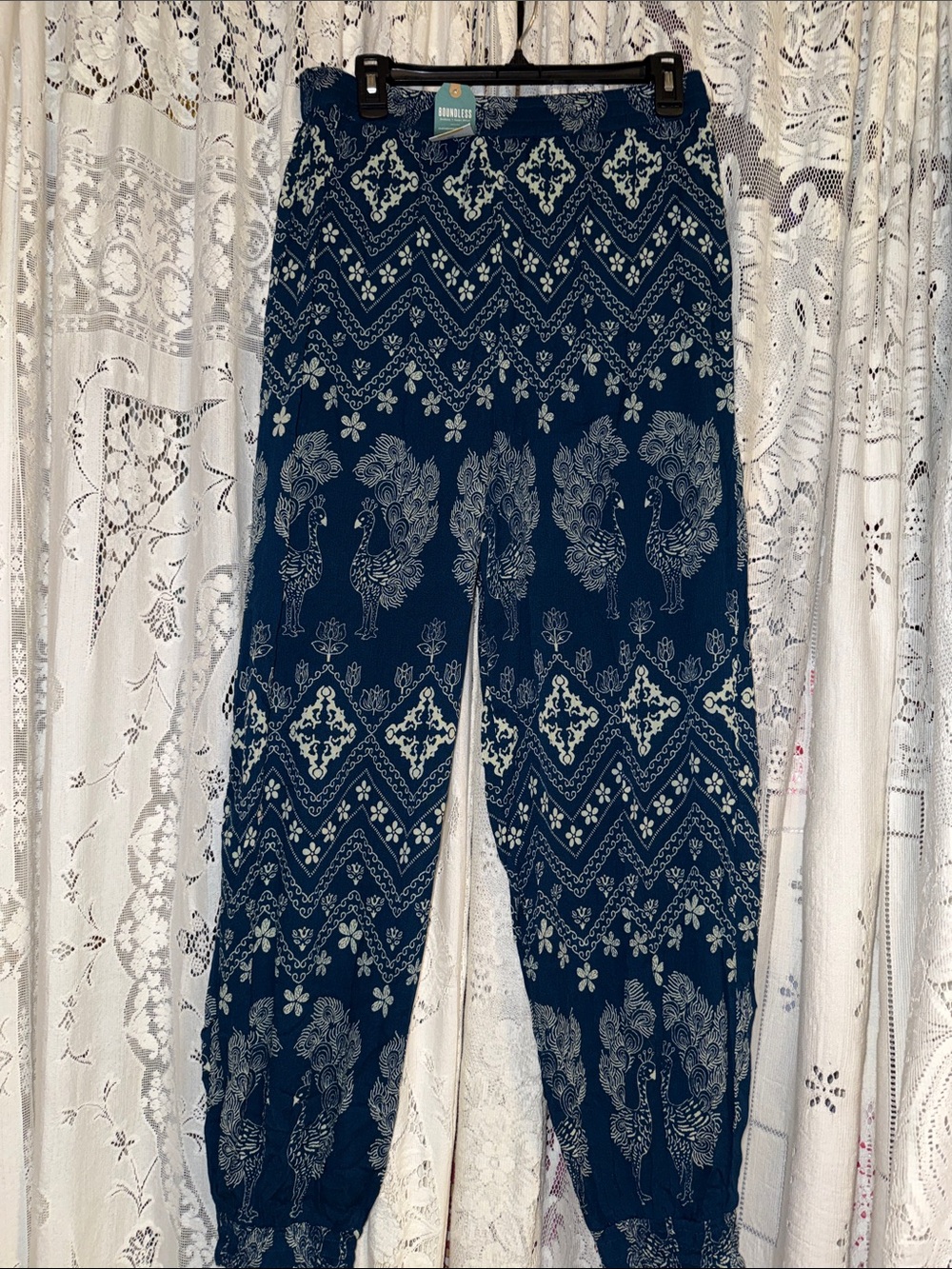 EARTHBOUND Navy Blue & White Printed Ankle Pants